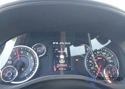 2023 Ram 1500 Big Horn 4X4 6'4 Box from USA, damaged, VIN 1C6SRFMT1PN596360